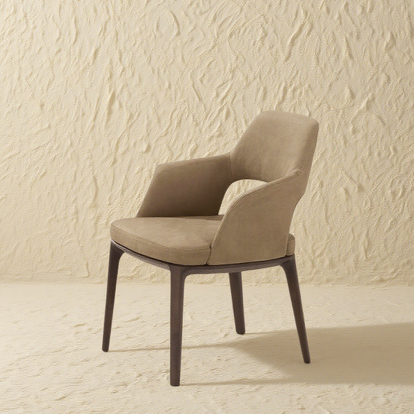 Della Chair