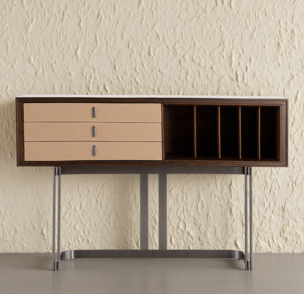 Daphne Cabinet
