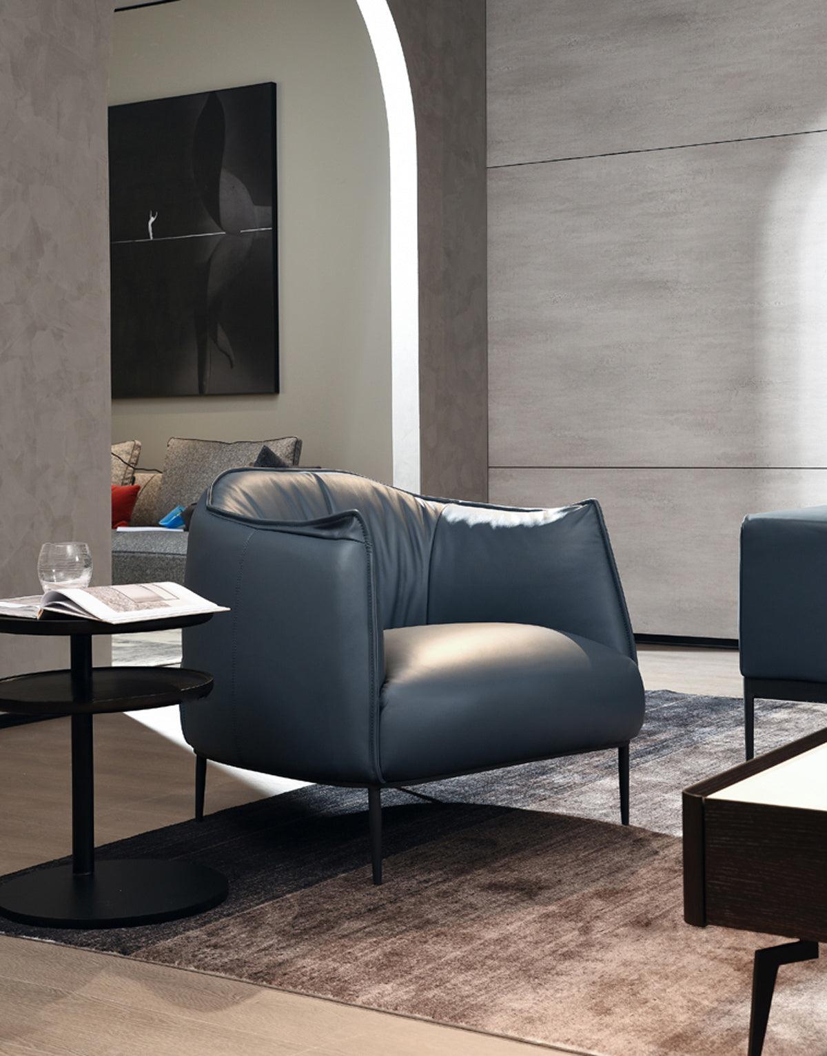 Daphne Lounge Chair